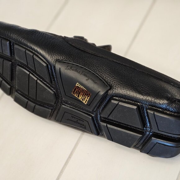 Ferragamo Black Leather Driver with Gancini Ornament Size 10 EE (10.5 to 11US) - Picture 9 of 16